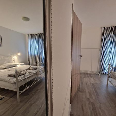 Apartman Castle Tusilovic エクステリア 写真